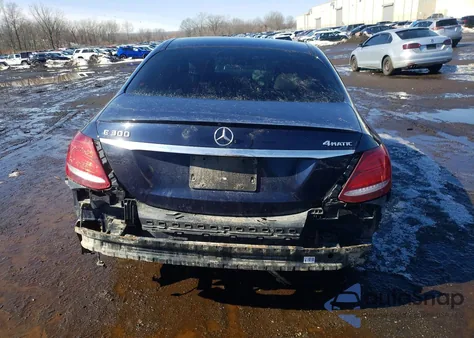 2018 Mercedes-Benz E 300 4Matic из США, поврежденный, VIN WDDZF4KB3JA457897